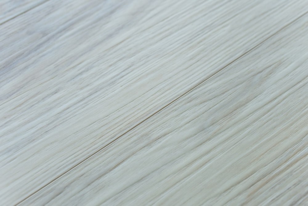 Замковая ПВХ плитка "Art Tile" Клён Жемчужный (1220*152*5 мм) — купить в Краснодаре