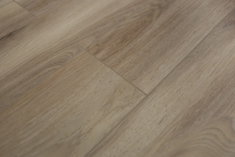 Замковая ПВХ плитка "Art Tile" Клён Фог (1220*152*5 мм) — купить в Краснодаре