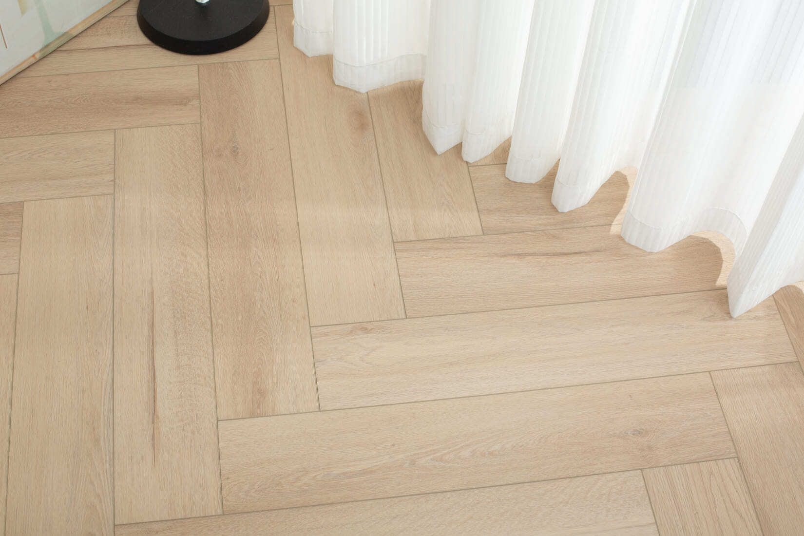 Плитка SPC "OneFloor" 3032 А,В  ЁЛКА (640*128*4 мм) — купить в Краснодаре