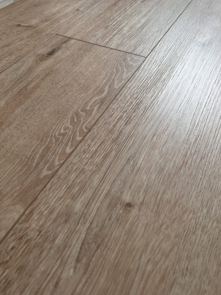 SPC ламинат "OneFloor" ЕСО 5062 (4V фаска) (1220*184*4 мм) — купить в Краснодаре