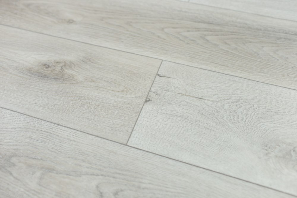 Замковая ПВХ плитка "Art Tile" Дуб Эдинбург (1200*183*6 мм) — купить в Краснодаре