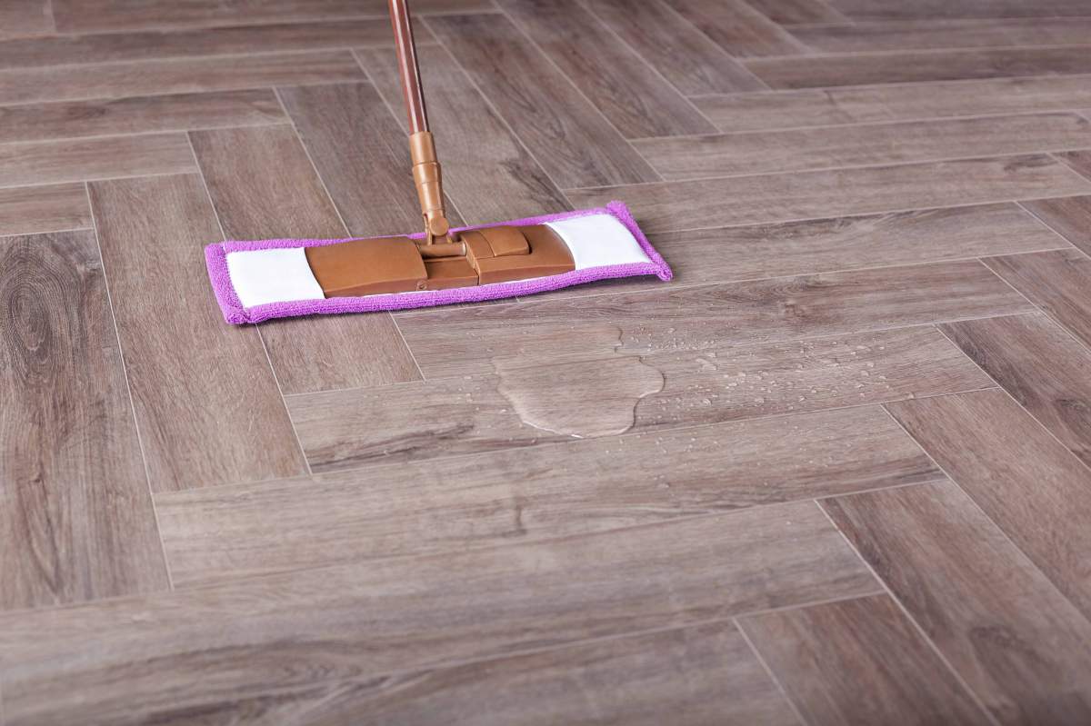 Замковая ПВХ плитка "Aberhof" Carmelita 1862 (615*123*5 мм) — купить в Краснодаре