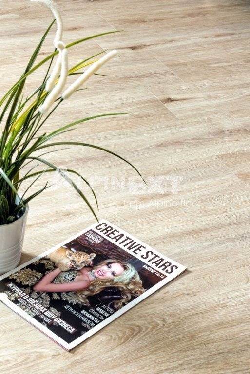 Замковая ПВХ плитка "Alpine Floor" Дуб Ваниль  (1220*183*4мм) — купить в Краснодаре