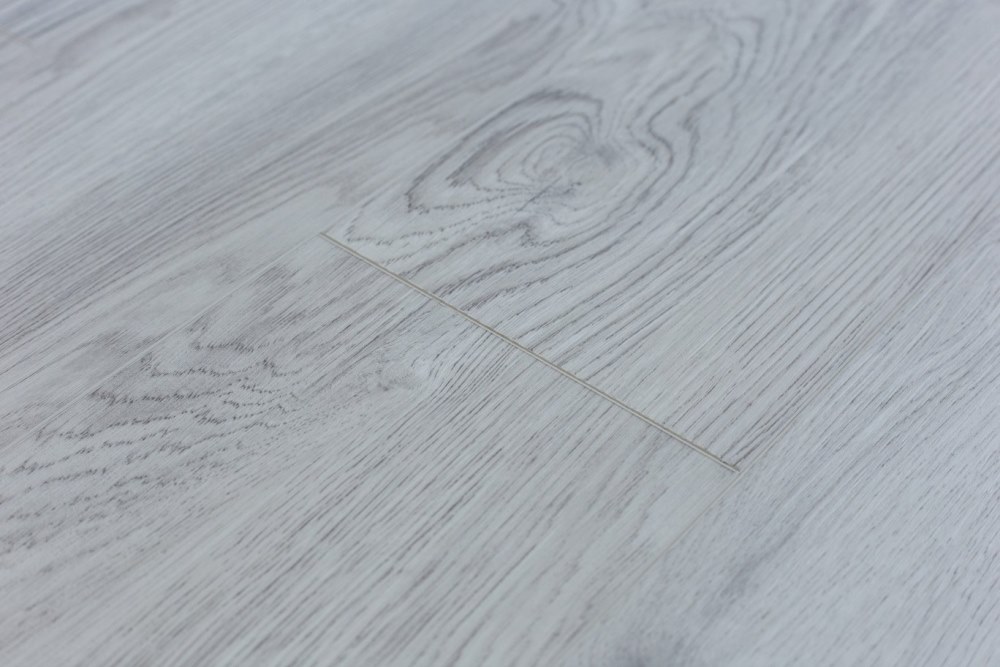 Замковая ПВХ плитка "Art Tile" Ясень Эдмонтон (1220*152*5 мм) — купить в Краснодаре