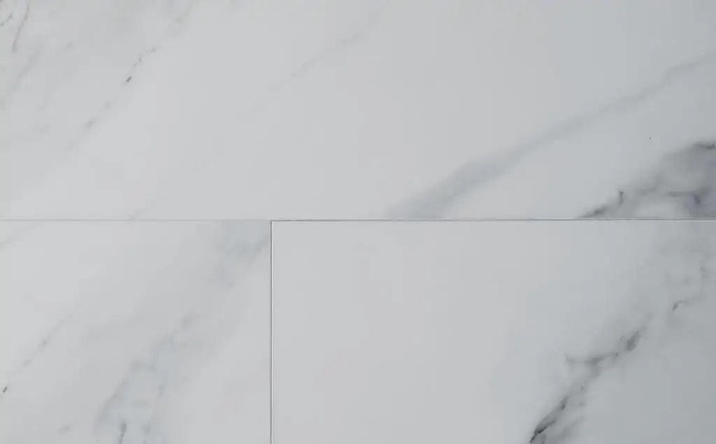 Виниловые полы "FirmFit" Tiles Мрамор Калакатта XT-4000 (600*300*5 мм) — купить в Краснодаре
