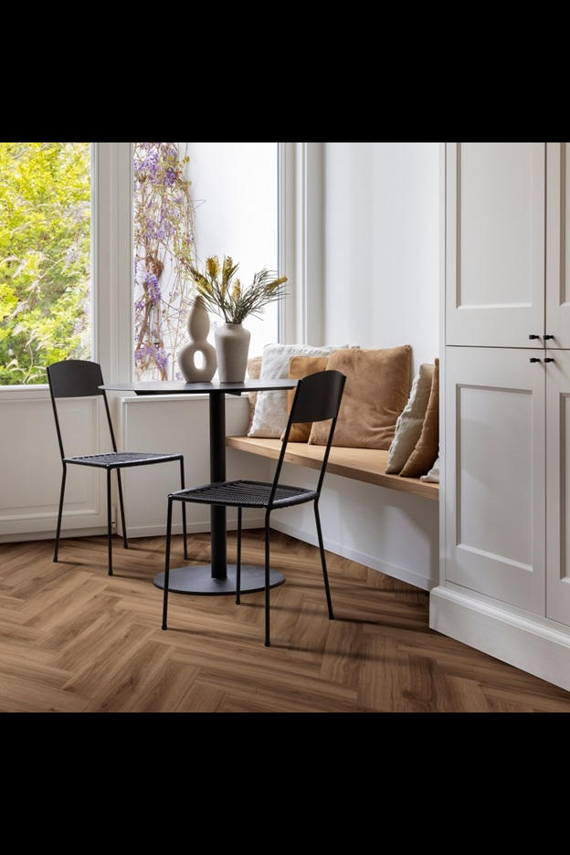 Замковая ПВХ плитка Classic Oak 24844 (630*126*6 мм) — купить в Краснодаре