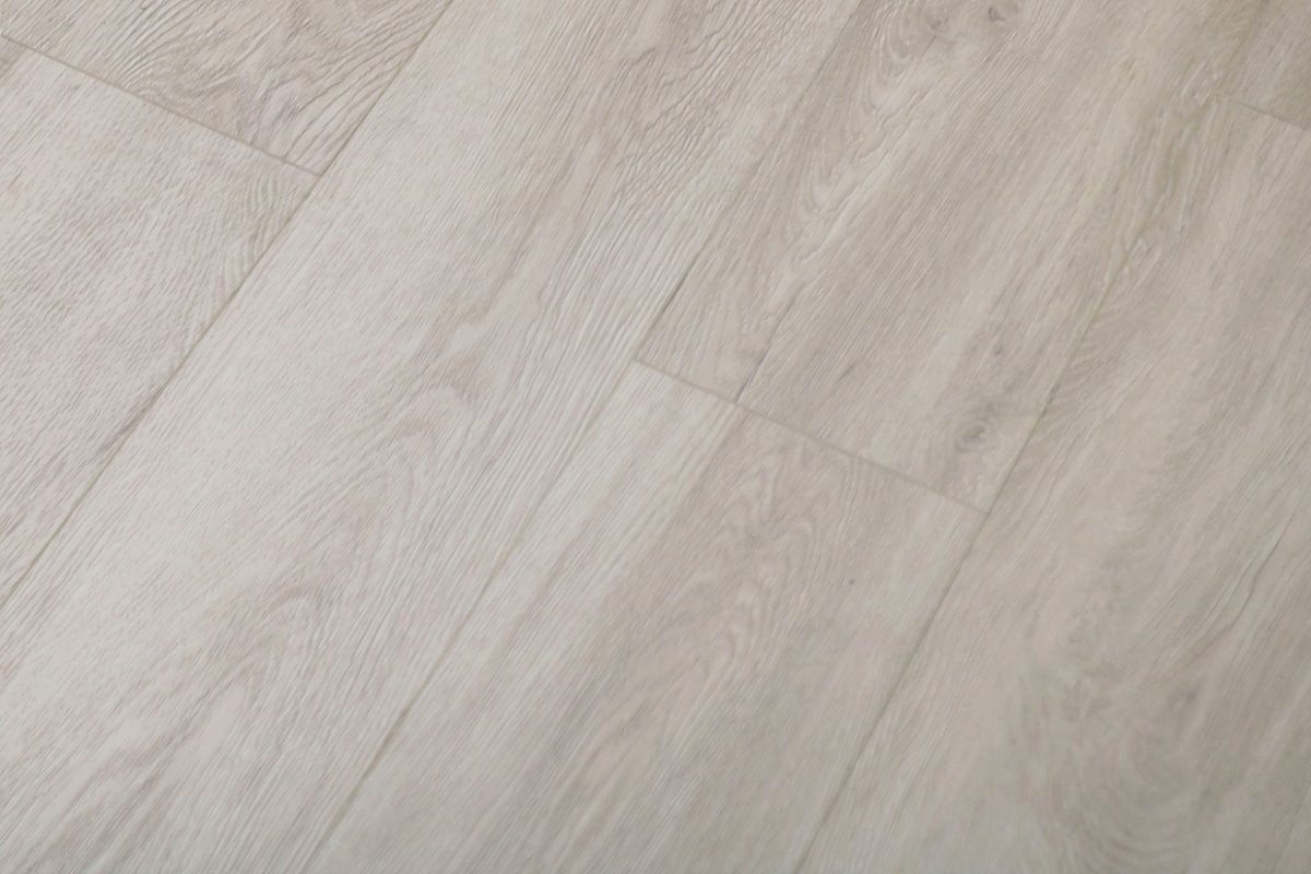 SPC ламинат "Profield" Дуб Кьявари (1220*184*4 мм) — купить в Краснодаре